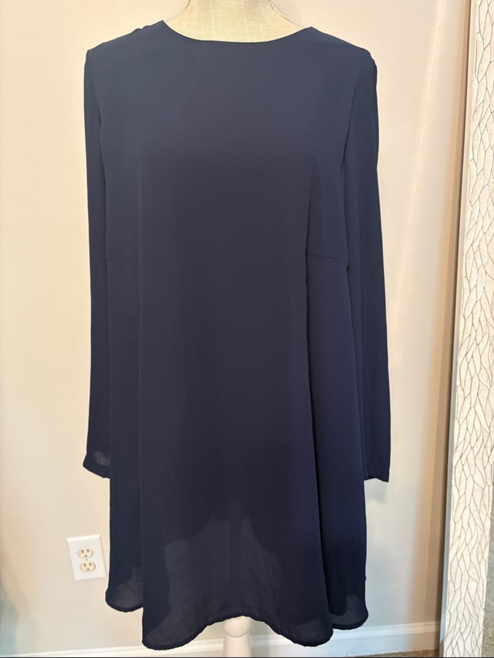 Navy Long-Sleeve Shift Dress - Elegant Women's Dress